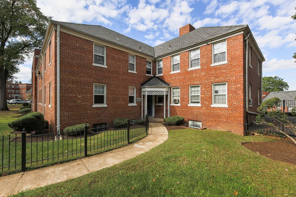 Hillside Terrace front entrance